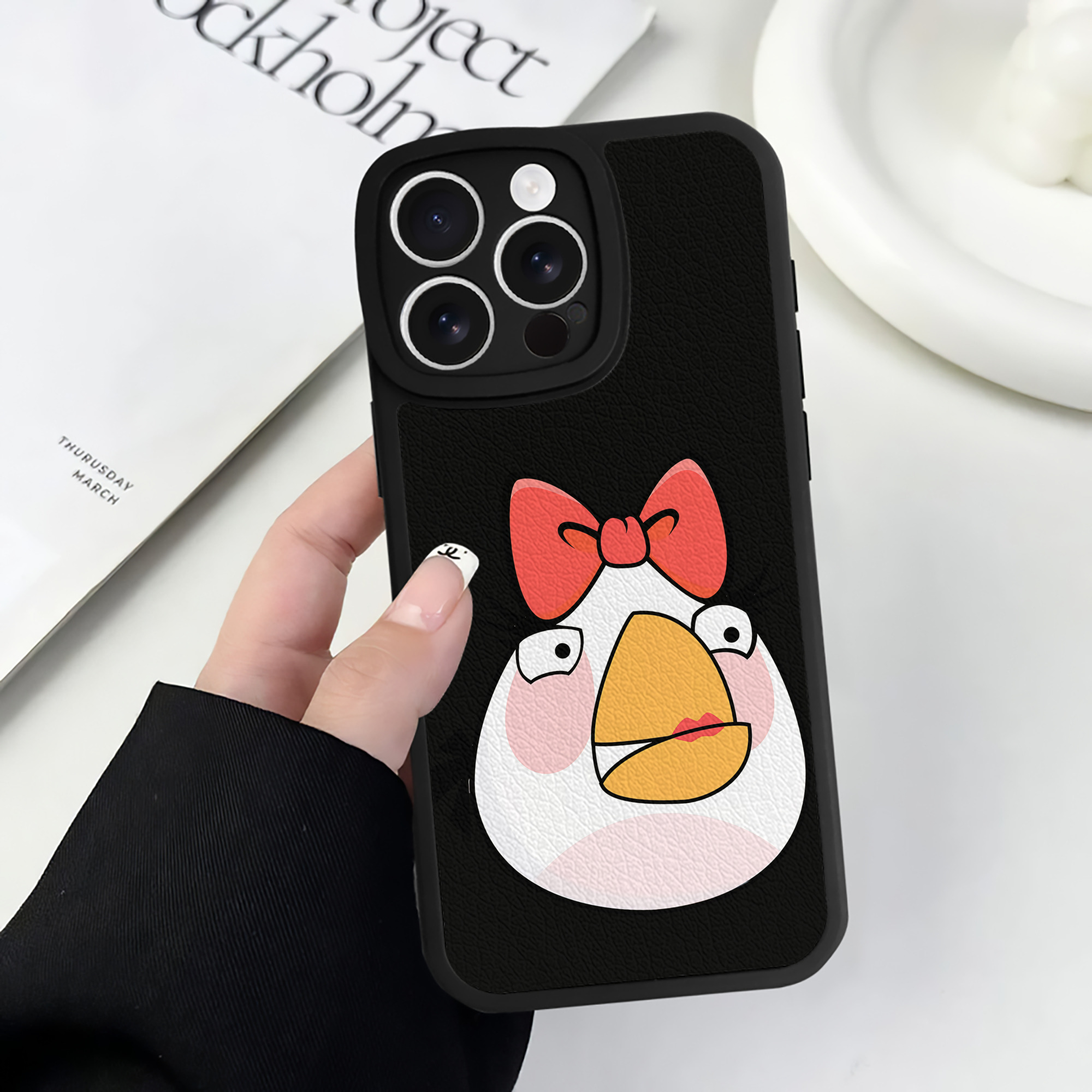 （画像用） Angry Birds アングリーバード 【iPhone 16シリーズ対応】シリコンスマホケース（レザー調） 材質：シリコン